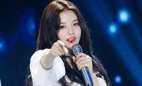 娱乐圈的吃瓜影帝女主是谁,揭秘“吃瓜影帝”与神秘女主的幕后故事