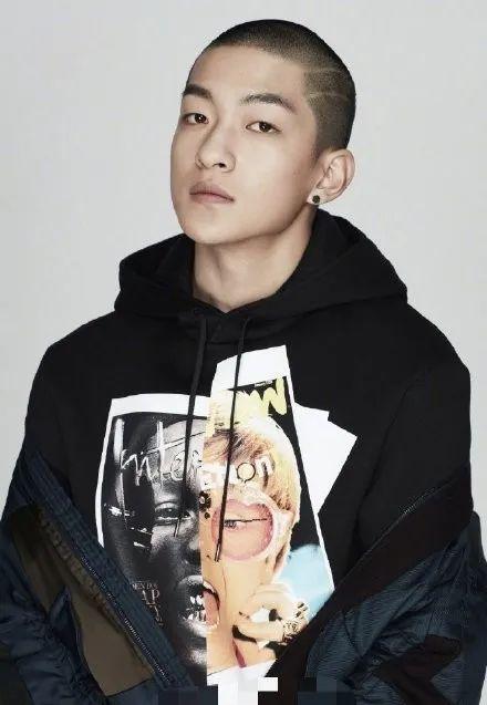 娱乐圈吃瓜屈楚萧,娱乐圈吃瓜风云中的焦点人物